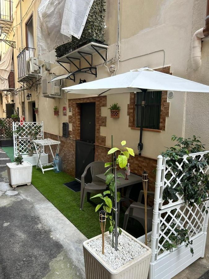 La Casetta Di Sharon Palermo Kültér fotó